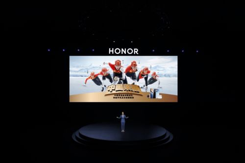 成功牽手中國冰雪,榮耀帶冰雪健兒們 榮耀 出征